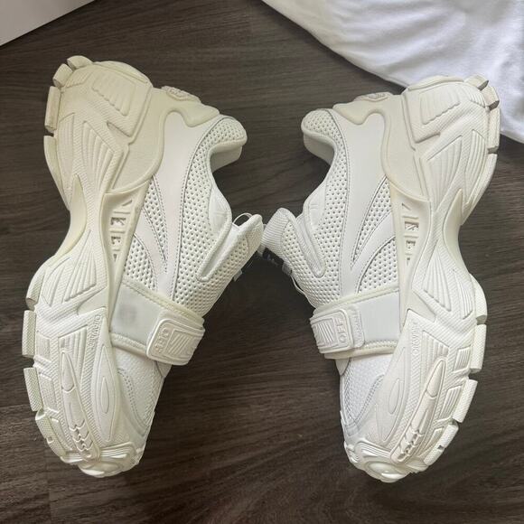 Off-White Glove Round Toe Sneakers Size 40/10 Chunky Authentic Designer - Picture 5 of 10